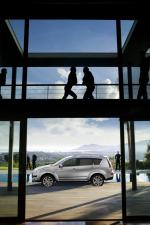 Citroen C-Crosser 2008 года